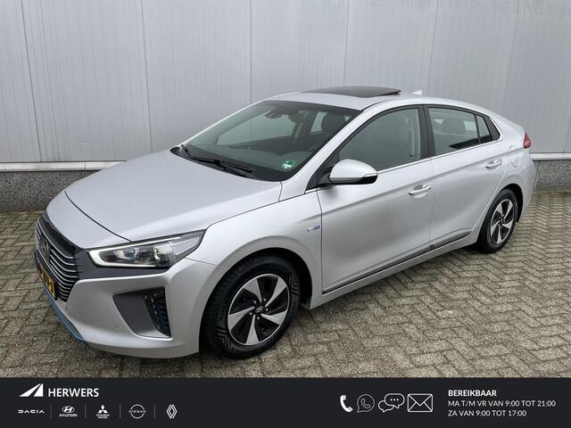 Hyundai IONIQ 1.6 GDi Premium / Lederen Interieur / Navigatie / Verwarmde Stoelen + Stuurwiel / Afn. Trekhaak / Schuif - Kanteldak / Parkeersensoren V + A / Keyless Entry / Dealer Onderhouden.