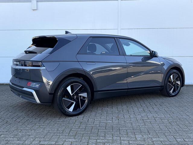 Hyundai IONIQ 5 Long Range Pure Edition 84 kWh ** Nieuw uit voorraad leverbaar **