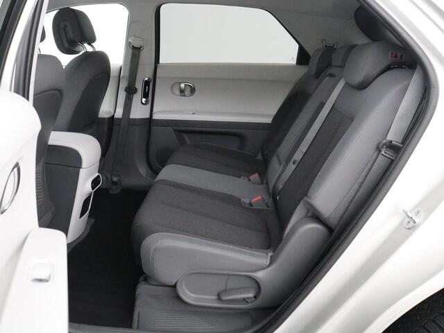 Hyundai IONIQ 5 Style 73kWh | SOH 95% | 3-Fase | Warmtepomp | Stoelverwarming | Adaptive cruise | Camera | Carplay | Keyless | Full LED | Digital Cockpit | Climate control | Gravity Gold Matte