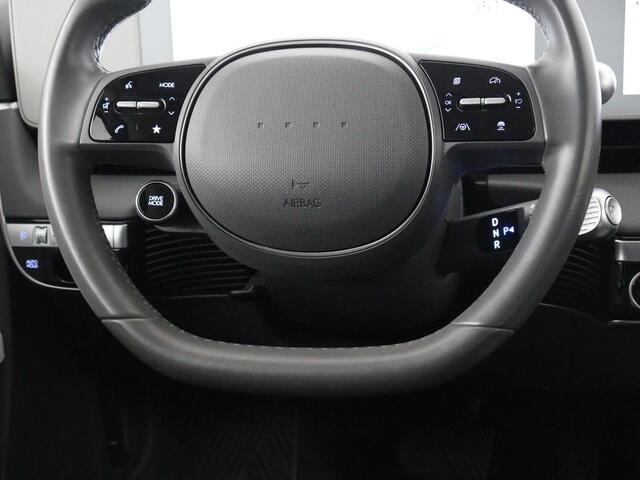 Hyundai IONIQ 5 Style 73kWh | SOH 95% | 3-Fase | Warmtepomp | Stoelverwarming | Adaptive cruise | Camera | Carplay | Keyless | Full LED | Digital Cockpit | Climate control | Gravity Gold Matte