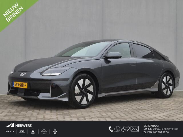 Hyundai IONIQ 6 Connect 77.4 kWh Automaat / Accu SOH 100% / Fabrieksgarantie tot 12-2029 / CCS snellader / All season banden / Head Up Display / Stuur-, Stoel & Achterbankverwarming / warmtepomp / Trekgewicht 1500 kg / Keyless Entry/Start /