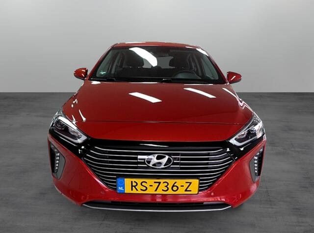 Hyundai IONIQ 1.6 GDi Hybrid / Adaptive Cruise