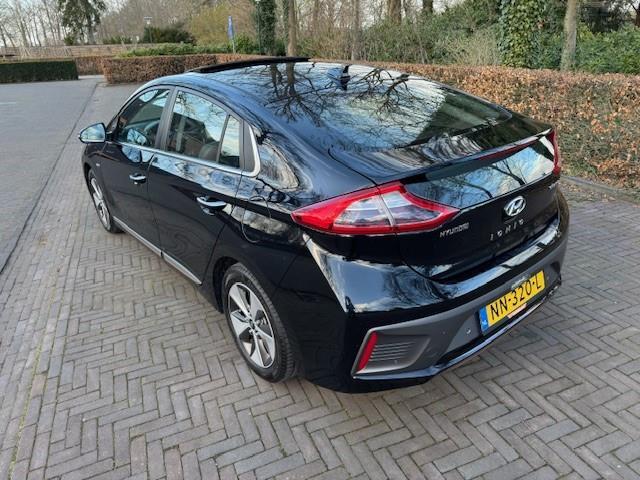Hyundai IONIQ Premium EV 28KWH SOH 99,9%/Leer/Led/Schuif-Kanteldak/Adcruise/Acarplay