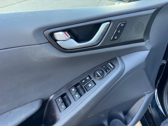 Hyundai IONIQ Premium EV 28KWH SOH 99,9%/Leer/Led/Schuif-Kanteldak/Adcruise/Acarplay