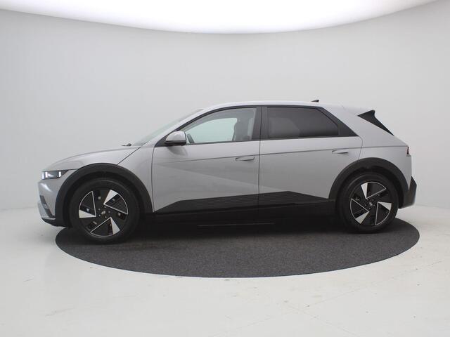 Hyundai IONIQ 5 Pure Edition 84 kWh / Nieuw direct leverbaar / 3-fase / Navigatie / Perkeersensoren / 100% SoH / 5 jaar Fabrieksgarantie / 8 Jaar accu garantie /