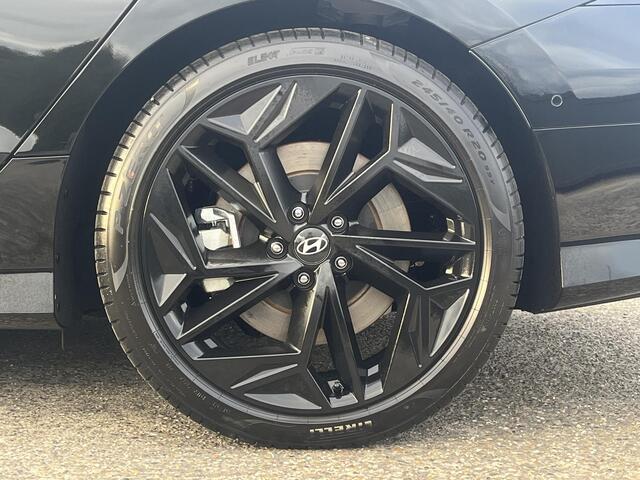 Hyundai IONIQ 6 Business 77.4kWh 228pk | ¤9.450 KORTING | NIEUW UIT VOORRAAD LEVERBAAR | LONG RANGE | 360° CAMERA | WARMTEPOMP | LUXE BEKLEDING |