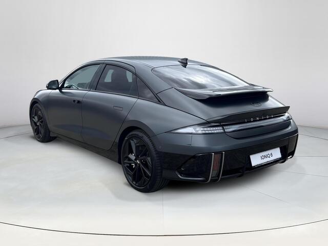 Hyundai IONIQ 6 Business 77.4 kWh | Apple Carplay / Android Auto | Stoel & Stuur Verwarming | Camera | LED-Verlichting | Lichtmetaal | Elektrische Kofferklep | Uit Voorraad Leverbaar |