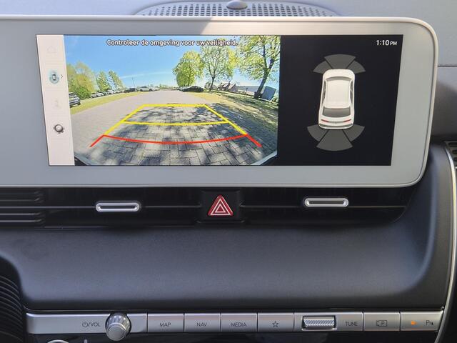 Hyundai IONIQ 5 Connect 77.4 kWh / SOH 99,10% / Fabrieksgarantie tot 02-2028 / Dealer onderhouden / Trekgewicht 1600 kg / Trekhaak afneembaar / CCS snellader / Stuur- & Stoelverwarming / Warmtepomp / Achteruitrijcamera / Adaptief cruise control / Apple Carplay Android 