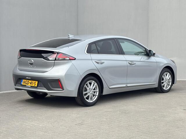 Hyundai IONIQ 1.6 GDi Premium / Stoelventilatie / Stuur-, Stoel- en Achterbankverwarming / Apple Carplay&Android Auto / Memory bestuurdersstoel / Cruise Control Adaptief / Led / Keyless / Camera /