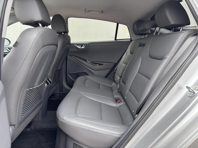 Hyundai IONIQ 1.6 GDi Premium / Stoelventilatie / Stuur-, Stoel- en Achterbankverwarming / Apple Carplay&Android Auto / Memory bestuurdersstoel / Cruise Control Adaptief / Led / Keyless / Camera /