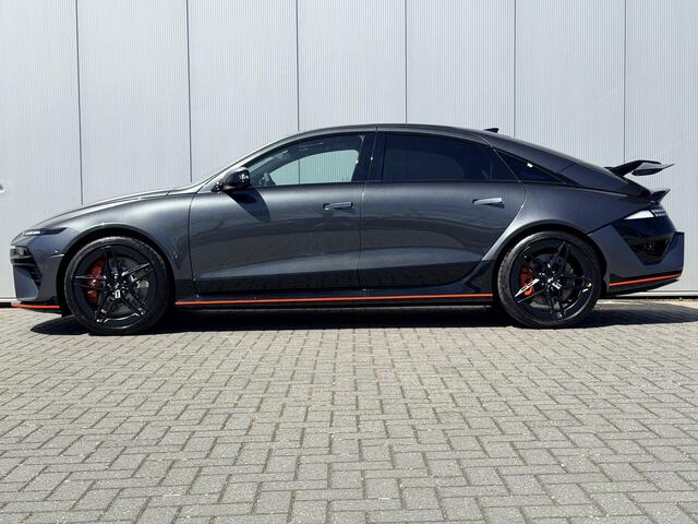 Hyundai IONIQ 6 N 84 kWh AWD / NIEUW BINNEN / 650 PK & 770 NM / 487KM WLTP / Stoelverkoeling / Stoelverwarming Voor + Achter / Stuurverwarming / 360 Camera /