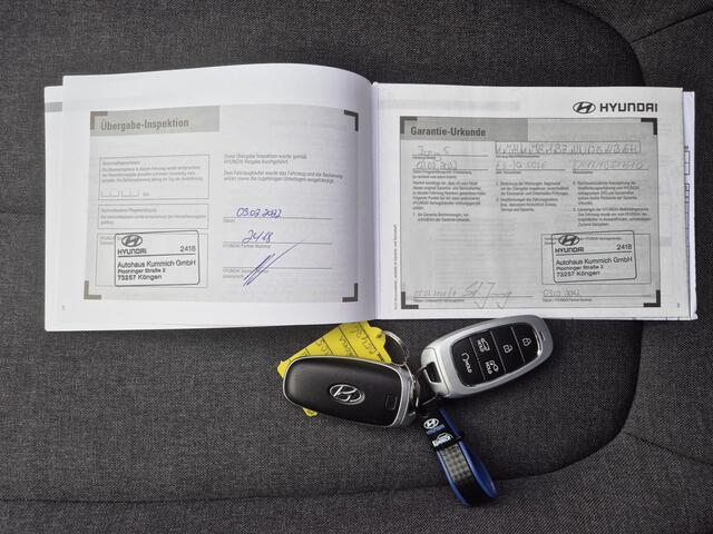 Hyundai IONIQ 5 Connect 58 kWh / SOH 100% / Fabrieksgarantie tot 02-2027 / Dealer onderhouden / CCS snelladen / WLTP bereik 384 km bereik stad 587 km / Stuur- & Stoel verwarming / Achteruitrijcamera / Adaptief cruise control / Apple Carplay Android Auto /
