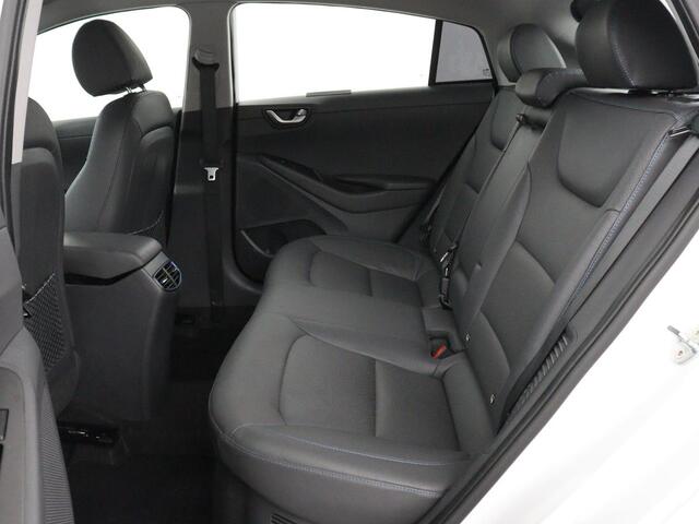 Hyundai IONIQ 1.6 GDi PHEV Premium | Stoelventilatie | Leder | Camera | Carplay | Infinity Sound | Climate control | Stoelverwarming | Bi-Xenon | Adaptive cruise | Plug In