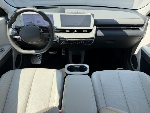 Hyundai IONIQ 5 Lounge 77.4 kWh / SOH 100% / Fabrieksgarantie tot 4-2029 / WLTP 507 km / CCS snel laden / BOSE audio / Elektrische stoelen & klep / Lederen Bekleding / HUD / Stoel Ventilatie / 360 Camera / Apple Carplay & Android Auto /
