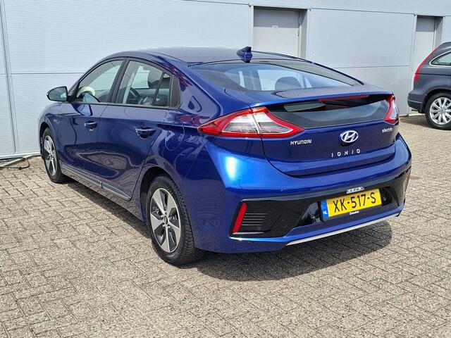 Hyundai IONIQ Comfort EV - SOH 95% | Carplay | Adpt. Cruise | Cam. | All-seasons