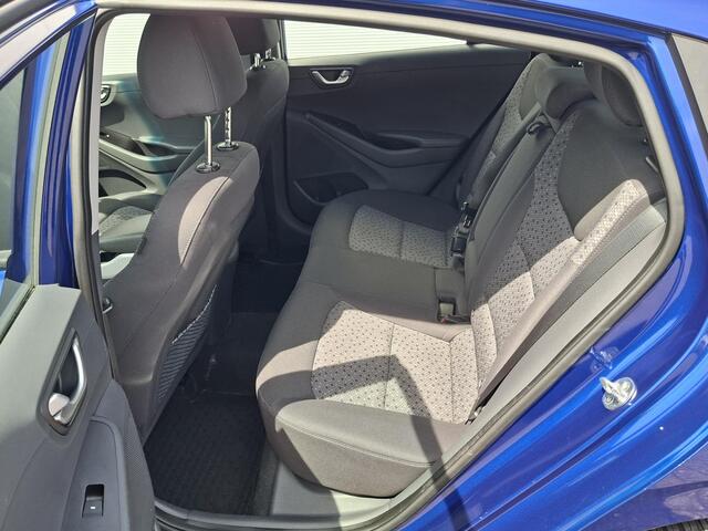 Hyundai IONIQ Comfort EV - SOH 95% | Carplay | Adpt. Cruise | Cam. | All-seasons