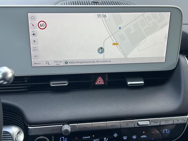 Hyundai IONIQ 5 Connect 77.4 kWh / Dealer onderhouden / Accu SoH 100% / 1.600 kg afn. Trekhaak / Navigatie / Stuur-, stoel- & achterbankverwarming / Apple Carplay Android / 19" LM wielen & All Season banden /