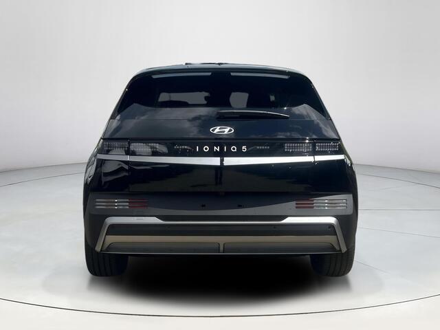 Hyundai IONIQ 5 Long Range Pure Edition 84 kWh | WK Deal | Uit voorraad leverbaar! | Apple Carplay/Android Auto | Adaptieve Cruise Control | Elektrische Stoel verstelling | Stoel / Stuurverwarming | Achteruitrijcamera |
