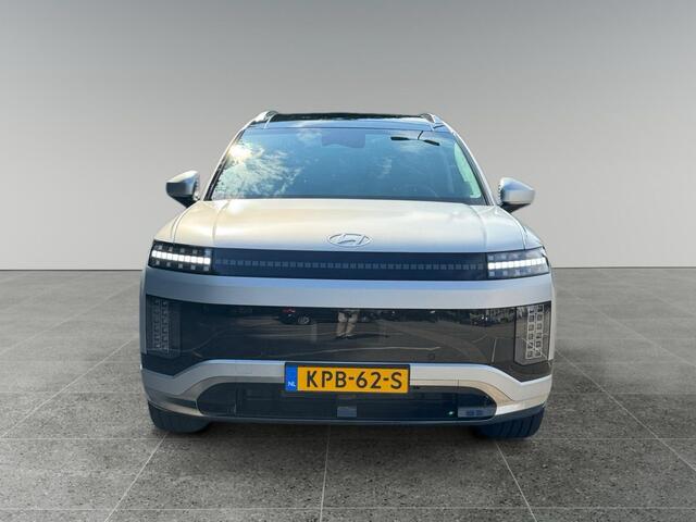 Hyundai IONIQ 9 Lounge AWD+ 110.3kWh 428pk | 7-PERSOONS | SCHUIF/KANTELDAK | ULTRAVIOLET CLEANING | 2.500KG TREKGEW. (GEREMD) |