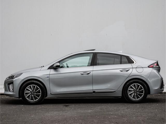 Hyundai IONIQ Premium EV 38 kWh Warmtepomp/ Trekhaak/ Lederen int./ Stoelventilatie/ schuifdak/ Camera
