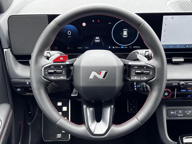 Hyundai IONIQ 5 N Line Edition Limited 84 kWh / Accu SoH 100% / Fabrieksgarantie tot 09-2030 / 1.600 kg trekgewicht / WLTP 515 km / Warmtepomp / Camera / Stuur- & stoelverwarming / CCS snel laden / 20" LM + All Season banden /