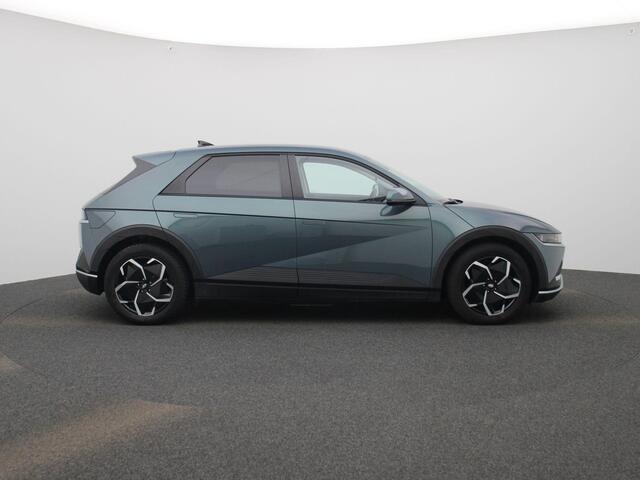 Hyundai IONIQ 5 77.4kWh Core 229PK | Adaptieve Cruise Control | Navigatie | Stoelverwarming | Achteruitrijcamera | Apple CarPlay & Android Auto