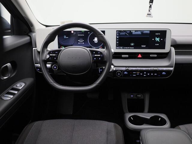 Hyundai IONIQ 5 77.4kWh Core 229PK | Adaptieve Cruise Control | Navigatie | Stoelverwarming | Achteruitrijcamera | Apple CarPlay & Android Auto