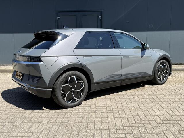 Hyundai IONIQ 5 77.4 kWh / Automaat / Navigatie / Camera / Stoelverwarming+Ventilatie / Apple&Android Carplay / Elektrische Achterklep / BSW