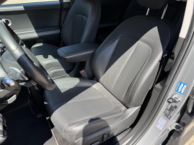 Hyundai IONIQ 5 77.4 kWh / Automaat / Navigatie / Camera / Stoelverwarming+Ventilatie / Apple&Android Carplay / Elektrische Achterklep / BSW