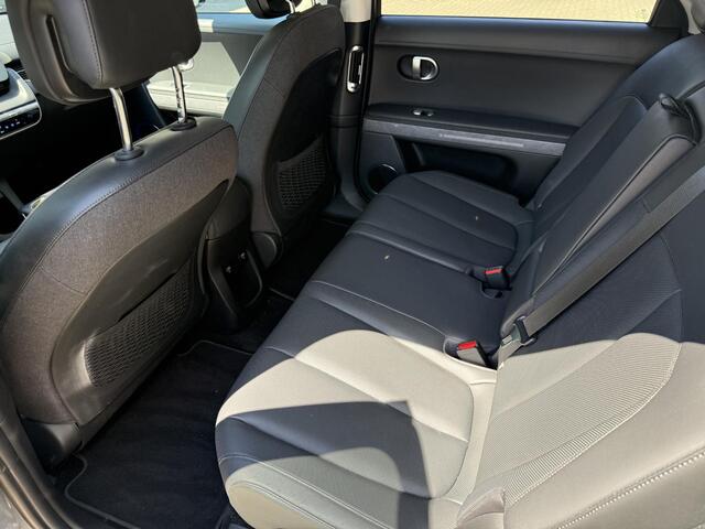 Hyundai IONIQ 5 77.4 kWh / Automaat / Navigatie / Camera / Stoelverwarming+Ventilatie / Apple&Android Carplay / Elektrische Achterklep / BSW