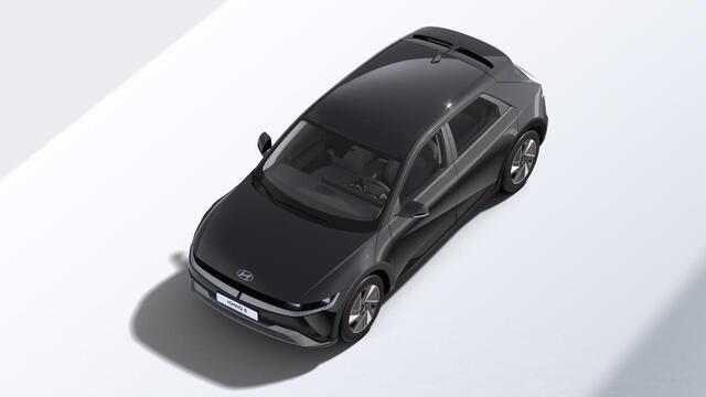Hyundai IONIQ 5 Standard Range Pure Edition 63 kWh / ¤2000,- Voordeel / Stoelverwarming Voor + Achter / Stuurverwarming / BOSE Audio / Achteruitrijcamera / Elek. Achterklep / LED Verlichting /