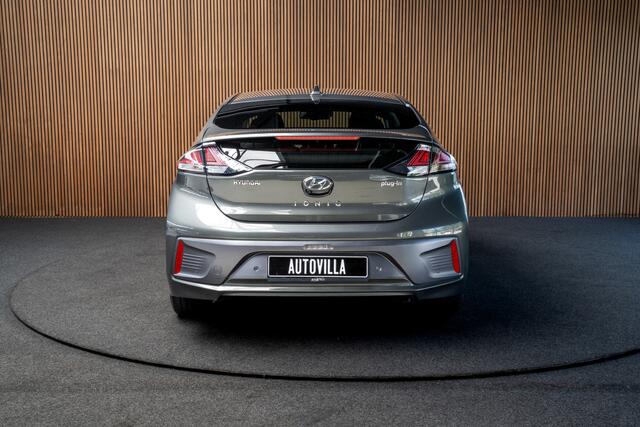 Hyundai IONIQ 1.6 GDi PHEV Navi Leer Camera Infinity Climate Stoelventilatie Stoelverwarming voor & achter Memory seats Stuurverwarming PDC LM velgen BTW auto! Parking Assistant