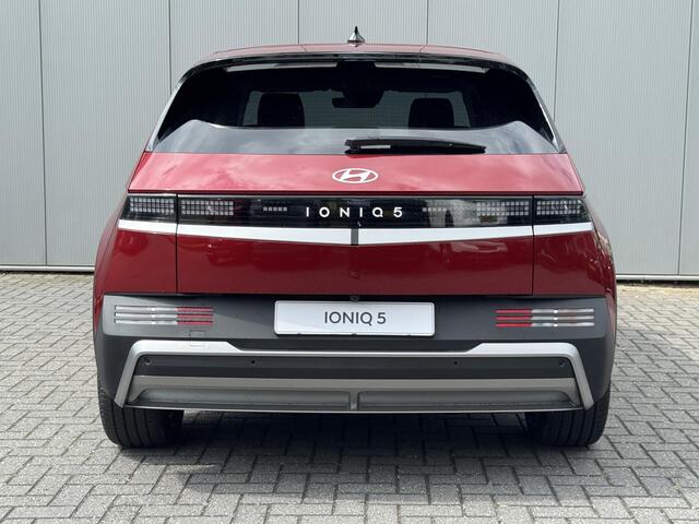 Hyundai IONIQ 5 Long Range Pure Edition 84 kWh / Nu incl. ¤ 2.000,- korting voor ¤ 46.901,- rijklaar /