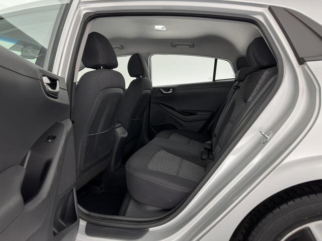 Hyundai IONIQ Comfort EV (INCL-BTW) Aut. *ADAPTIVE-CRUISE | DIGI-COCKPIT | SHIFTPADDLES | LANE-ASSIST | CCS-FASTLOADER | CRUISE | CAMERA | KEYLESS | DAB+ | NAVI-FULLMAP | ECC | PDC | 16"*