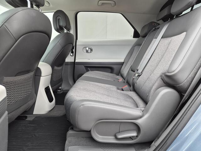 Hyundai IONIQ 5 Connect 77.4 kWh / SOH 100% / Fabrieksgarantie tot 03-2028 / Dealer onderhouden / CCS snelladen / Warmtepomp / Trekgewicht 1600 kg / WLTP bereik 507 km bereik stad 507 km / Stuur- Stoel & Achterbank verwarming / Achteruitrijcamera / Elektrische achterkl