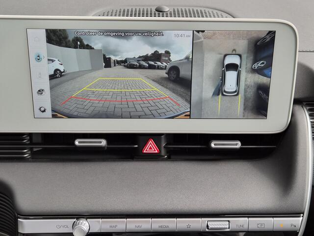 Hyundai IONIQ 5 Connect 77.4 kWh / SOH 100% / Trekgewicht 1600 kg / CCS snelladen / Warmtepomp / Rondomzicht camera / Stuur- Stoel & Achterbank verwarming / Adaptief cruise control / Draadloze telefoon lader / Apple Carplay Android Auto /