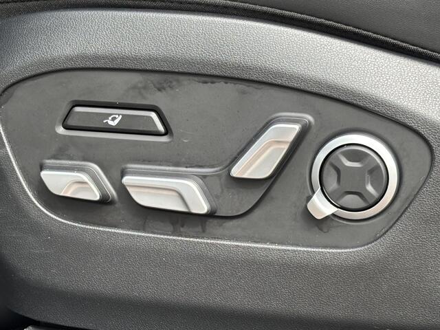 Hyundai IONIQ 9 Lounge AWD 6p. 110.3 kWh / Voor-achter stoelverwarming / Voor-achter stoelverkoeling / BOSE geluidsysteem / Warmtepomp / Elektrisch verstelbare voorstoelen met geheugen / 360° camera / Dodehoekcamera / Panoramisch glazen dak / Verwarmd stuurwiel / Vehic
