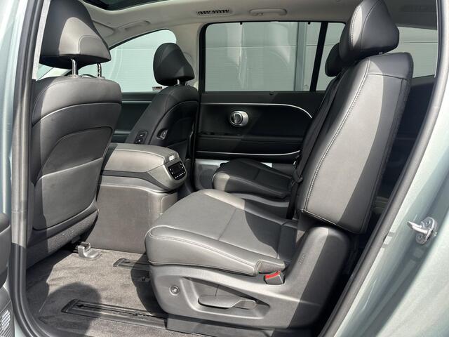 Hyundai IONIQ 9 Lounge AWD 6p. 110.3 kWh / Voor-achter stoelverwarming / Voor-achter stoelverkoeling / BOSE geluidsysteem / Warmtepomp / Elektrisch verstelbare voorstoelen met geheugen / 360° camera / Dodehoekcamera / Panoramisch glazen dak / Verwarmd stuurwiel / Vehic