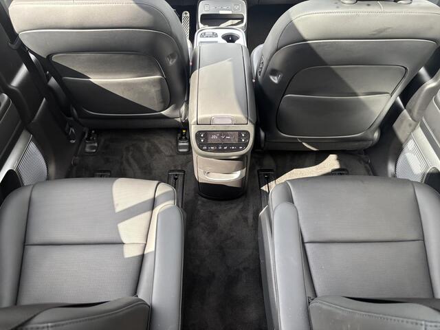 Hyundai IONIQ 9 Lounge AWD 6p. 110.3 kWh / Voor-achter stoelverwarming / Voor-achter stoelverkoeling / BOSE geluidsysteem / Warmtepomp / Elektrisch verstelbare voorstoelen met geheugen / 360° camera / Dodehoekcamera / Panoramisch glazen dak / Verwarmd stuurwiel / Vehic