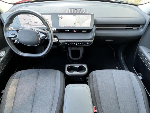 Hyundai IONIQ 5 Style 58 kWh / Fabrieksgarantie tot 10-2028 / Accu SoH 100 % / CCS snel laden / WLTP 384 km stad 587 km / Navigatie / Apple Carplay Android / Adapt. CC / 19"LM wielen & All Season banden /