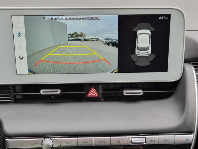 Hyundai IONIQ 5 Connect 77.4 kWh / SOH 98% / Fabrieksgarantie tot 12-2029 / Trekgewicht 1600 kg / CCS snelladen / All season banden / Stuur- Stoel & Achterbank verwarming / Warmtepomp / Achteruitrijcamera / Elektrische achterklep / Apple Carplay Android Auto /