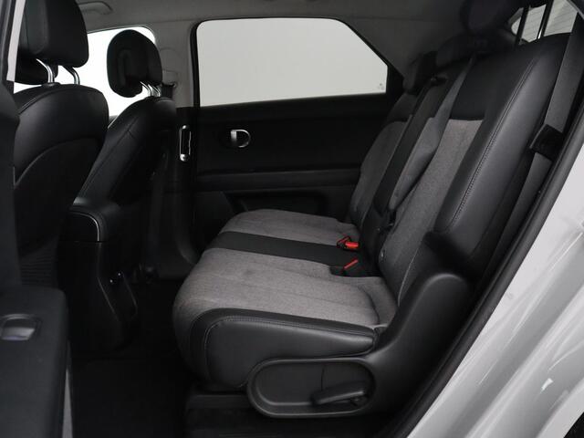 Hyundai IONIQ 5 Connect+ 73kWh Navi | Clima | SOH 95.2% | Half Leder | Camera | Stoelverwarming | Stuurverwarming | Carplay | DAB+ | Bose Audio