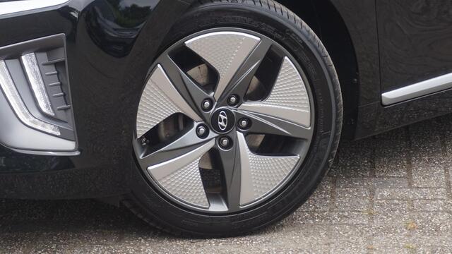 Hyundai IONIQ 1.6 GDi Hybrid Premium Plus | Vol Opties | NL Auto | Elektr Stoelverst met Memory | Stoelkoeling | Dodehoek | PDC V+A | Camera | Adapt Cruise