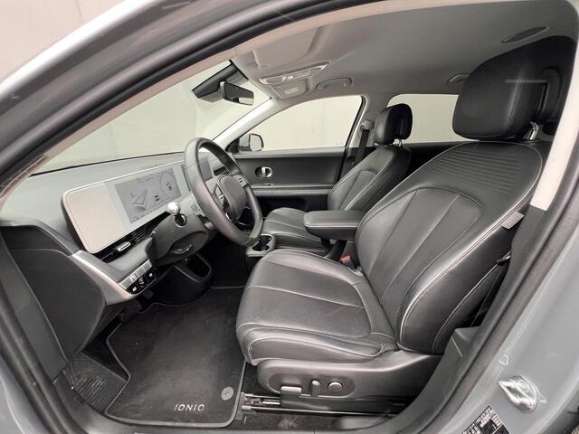 Hyundai IONIQ 5 Lounge 77.4 kWh / Dealer Onderhouden/ Accu SoH 96 % / WLTP 507 km / CCS Snel Laden / Lederen Bekleding / Stoelventilatie / Elektr. Voorstoelen / Elektrische Achterklep / Stuur-, Stoel- & Achterbankverwarming / Achteruitrijamera / Navi / Apple Carplay & Android Auto / 19" LM wielen / Winterwielenset /