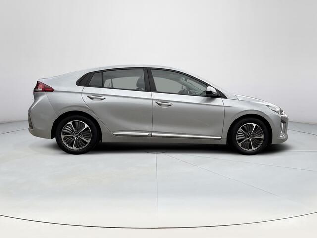 Hyundai IONIQ 1.6 GDi PHEV i-Motion | Apple carplay | Android auto | Cruise control | achteruit rijcamera | Climate control |