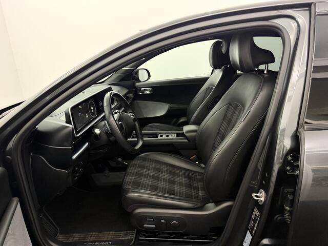 Hyundai IONIQ 6 First Edition AWD 77.4 kWh Panoramadak, 360 Camera, Navi, Stoelverwarming, Bose geluidsysteem, Memory stoelen, Elektrische achterklep, Keyless start
