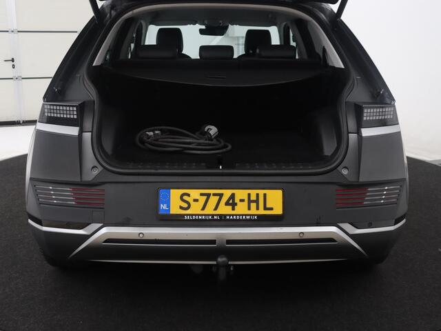 Hyundai IONIQ 5 Connect 77.4 kWh | SOH 94,1% | Half leder | Stuur/stoel verwarming Adaptive cruise | Trekhaak | BOSE sound | Camera | Park assist | Carplay | Climate control | Full LED
