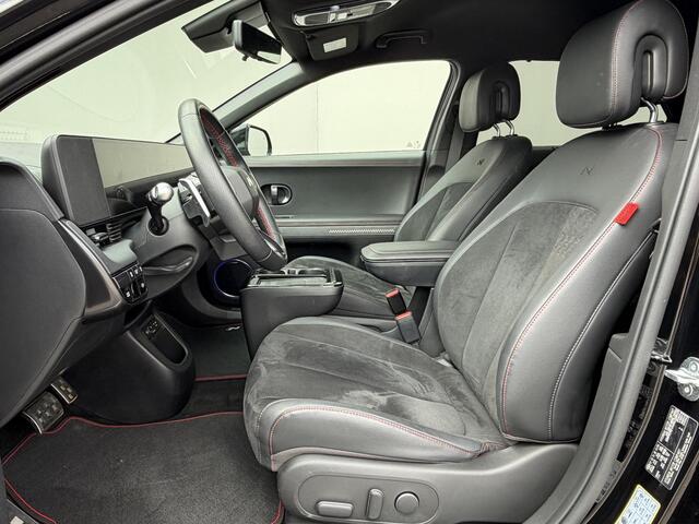 Hyundai IONIQ 5 N Line 84 kWh / SOH 99% / Dealer onderhouden / Accugarantie tot 05-2033 / CCS snelladen / All season banden / Warmtepomp / Rondomzicht camera / Trekgewicht 1600 kg / Head Up Display / Bose Audio Systeem / Stuur- Stoel & Achterbank verwarming / Stoelventilatie /