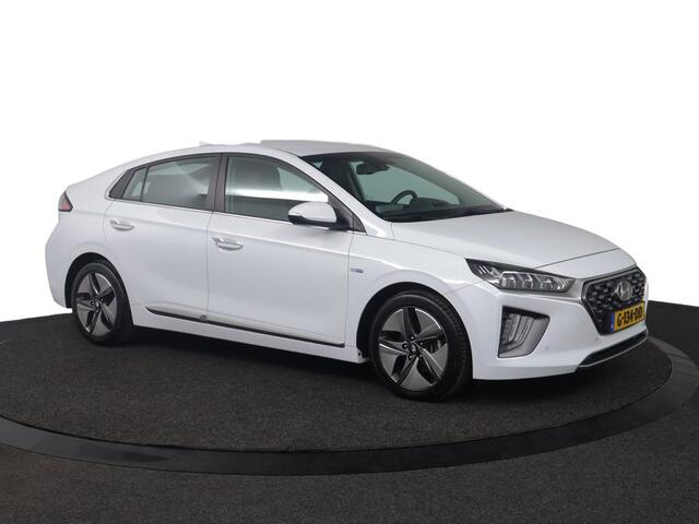 Hyundai IONIQ 1.6 GDi Premium - Plus | Stoelverwarming/Ventilatie | Navigatie | Stuurwiel verwarming | Cruise control adaptief met stop&go |