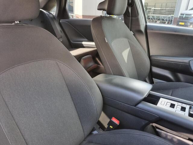 Hyundai IONIQ 6 Connect 77.4 kWh 229pk Long Range / 20" / HUD / ACC / Warmtepomp / 545km WLTP